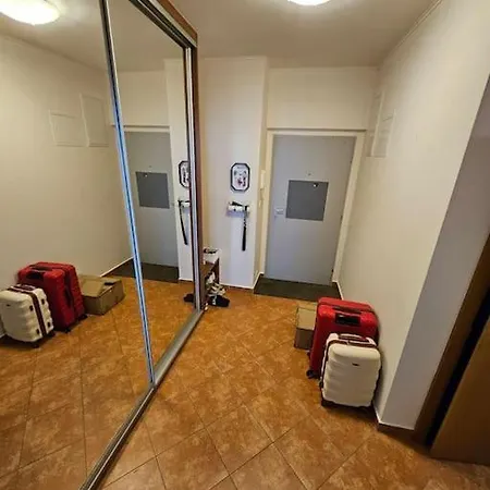 Nadherny V Krasnem Prostredi Appartement